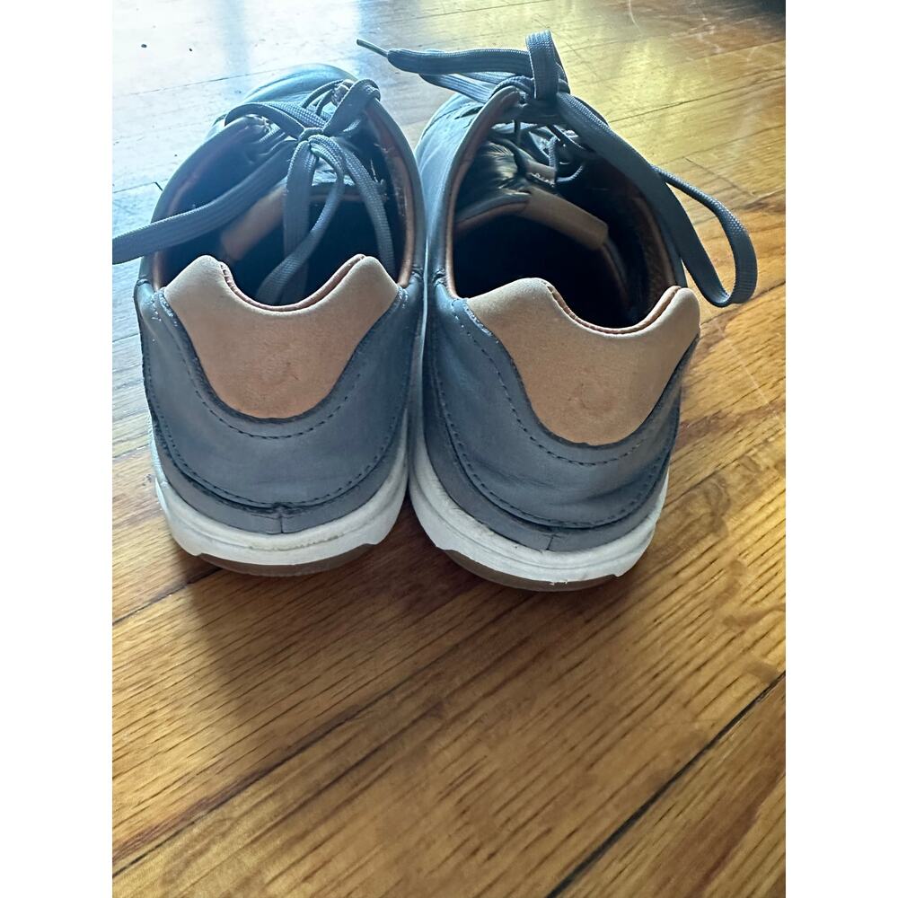 OluKai Men’s Lae‘Ahi Li ‘Ili Leather Sneakers Stone/Gray Size 9 - Picture 3 of 9